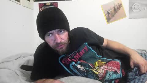 Snapshot of cloudyystarr666 chatting on 10/26/25, 05:35 cloudyystarr666 online show from 10/26/25, 05:35