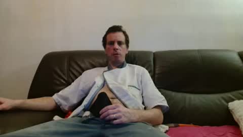 Snapshot of clouplefun chatting on 12/19/25, 07:26 clouplefun online show from 12/19/25, 07:26