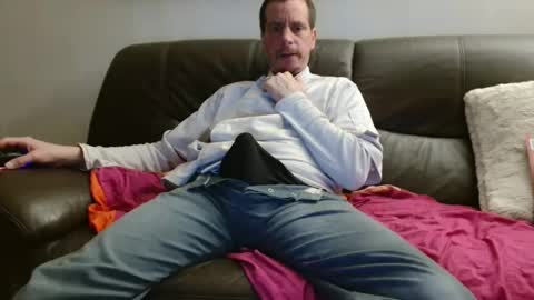 Snapshot of clouplefun chatting on 02/14/26, 06:10 clouplefun online show from 02/14/26, 06:10