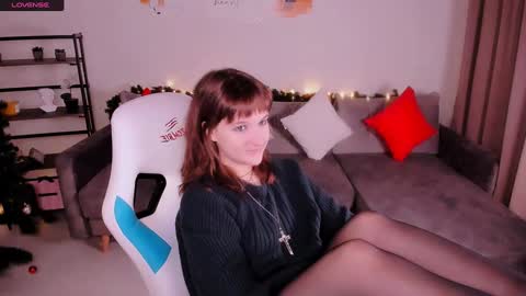  Clover  follow me  online show from 01/09/25, 03:23