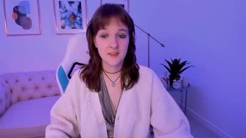  Clover  follow me  online show from 01/24/25, 02:19