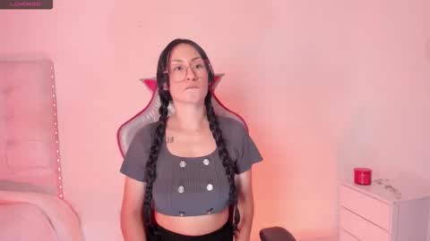 Chloe  online show from 11/07/25, 01:49