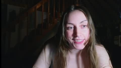Snapshot of clover_tully chatting on 03/11/25, 07:26 Clover online show from 03/11/25, 07:26