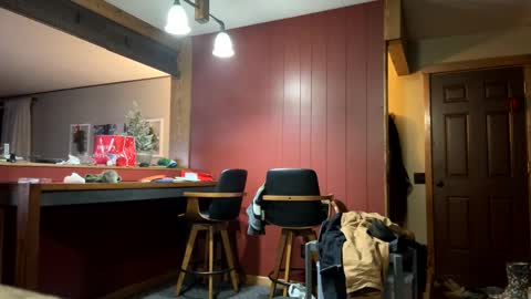 Snapshot of cloverboy1988 chatting on 12/31/24, 12:15 cloverboy1988 online show from 12/31/24, 12:15