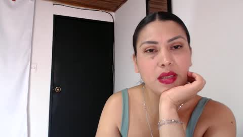 Snapshot of clovermiller chatting on 06/04/26, 03:51 rocio online show from 06/04/26, 03:51
