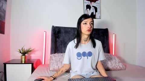 Snapshot of cloy_areo chatting on 02/28/26, 02:07 Cloy areo make me come with pleasure online show from 02/28/26, 02:07