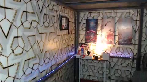 clyde_twinkx online show from 10/06/25, 06:38