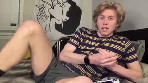 Snapshot of clydeaustin chatting on 12/19/24, 03:29 Clyde Austin online show from 12/19/24, 03:29