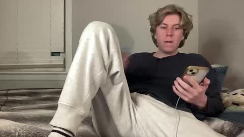 Snapshot of clydeaustin chatting on 02/24/26, 02:31 Clyde Austin online show from 02/24/26, 02:31