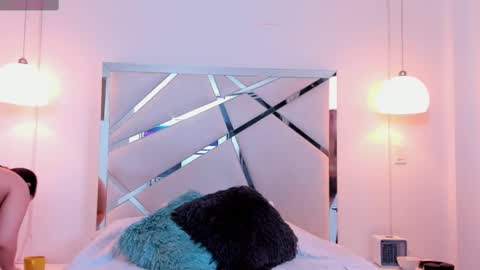 cmila0713 online show from 02/19/25, 10:31