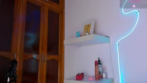 Snapshot of cmila0713 chatting on 05/27/26, 01:57 cmila0713 online show from 05/27/26, 01:57