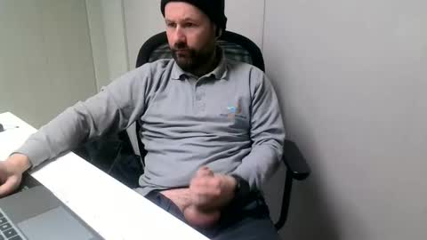 Snapshot of cmp_brandon chatting on 03/10/25, 01:21 cmp_brandon online show from 03/10/25, 01:21