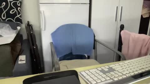 Coach Karl Porn Star Tip me all the way to my next trip online show from 10/21/25, 12:55