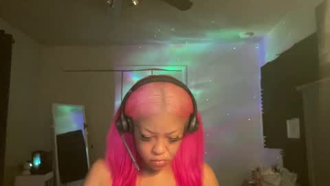 Snapshot of cocanutt_ chatting on 01/23/25, 12:19 CocaNutt online show from 01/23/25, 12:19