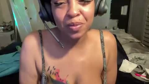 Snapshot of cocanutt_ chatting on 01/31/25, 03:52 CocaNutt online show from 01/31/25, 03:52