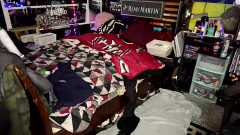 COCK N CREAMZ  WET DREAMZ online show from 12/31/24, 08:37