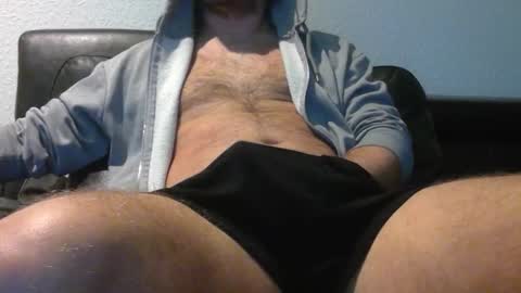Snapshot of cocka_billy chatting on 01/06/26, 11:40 cocka_billy online show from 01/06/26, 11:40