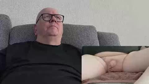 Snapshot of cockneymack51 chatting on 03/21/26, 02:31 Charlie. online show from 03/21/26, 02:31