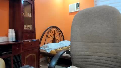 Snapshot of cocktits69 chatting on 02/27/25, 08:17 titanis online show from 02/27/25, 08:17