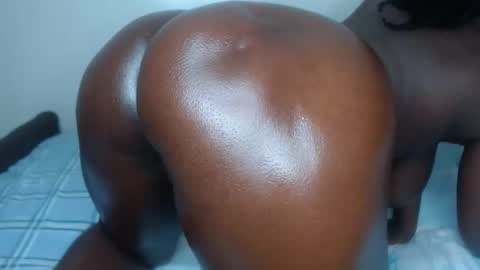 cocoa_devine online show from 12/20/25, 01:18