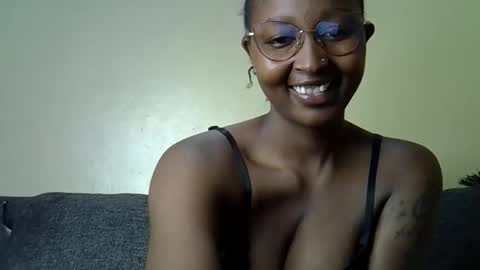 Coco online show from 05/03/26, 05:52