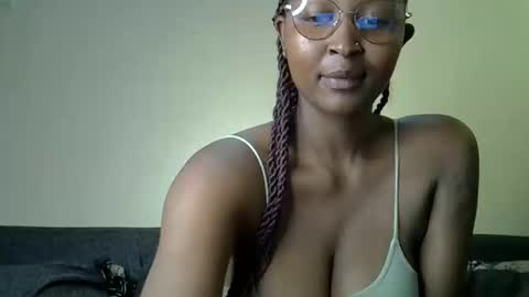 Snapshot of cocobaby_ chatting on 05/18/26, 06:30 Coco online show from 05/18/26, 06:30