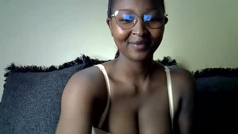 Snapshot of cocobaby_ chatting on 06/29/26, 02:51 Coco online show from 06/29/26, 02:51