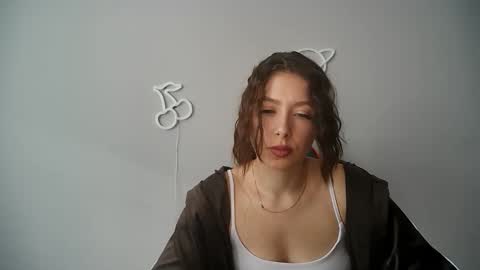 cocoberry1 online show from 09/17/25, 07:10