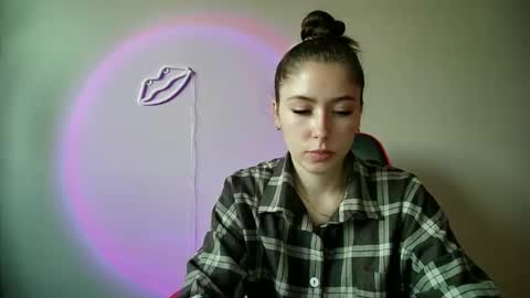 cocoberry1 online show from 12/16/25, 12:10