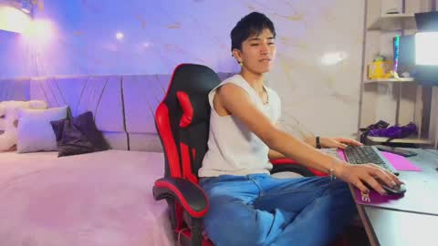COCO online show from 05/08/26, 01:27