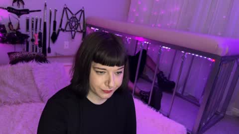 Snapshot of cocodeville chatting on 12/12/24, 12:48 Coco Deville online show from 12/12/24, 12:48