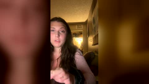 Snapshot of cocokisses333 chatting on 04/04/26, 02:54 cocokisses333 online show from 04/04/26, 02:54