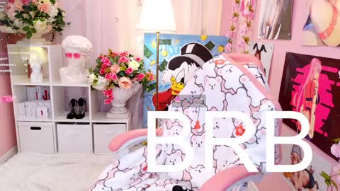 Snapshot of coconut_mia chatting on 01/09/25, 12:03 Mia online show from 01/09/25, 12:03