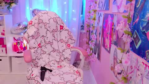 Snapshot of coconut_mia chatting on 02/12/26, 08:59 Mia online show from 02/12/26, 08:59