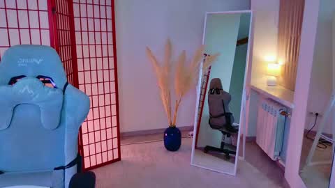 Snapshot of coconut_mia chatting on 05/08/26, 09:53 Mia online show from 05/08/26, 09:53