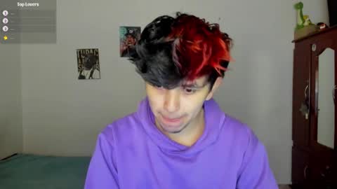 Snapshot of cody_evanss chatting on 12/12/24, 02:37 cody online show from 12/12/24, 02:37