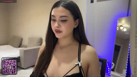 Yumi online show from 07/24/26, 12:08