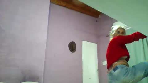 Snapshot of cojeelcamino chatting on 10/17/25, 08:44 cojeelcamino online show from 10/17/25, 08:44