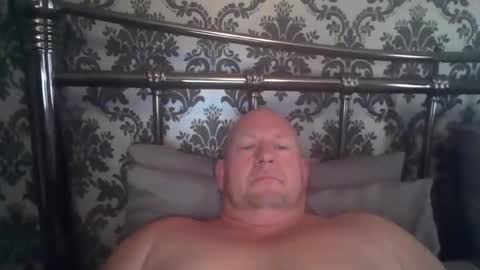 Snapshot of col4nows chatting on 09/17/25, 11:12 col4nows online show from 09/17/25, 11:12