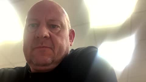 Snapshot of col4nows chatting on 09/23/25, 10:07 col4nows online show from 09/23/25, 10:07