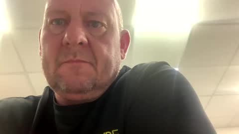 Snapshot of col4nows chatting on 09/26/25, 11:58 col4nows online show from 09/26/25, 11:58