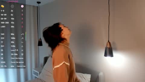 Carry online show from 10/08/25, 01:14