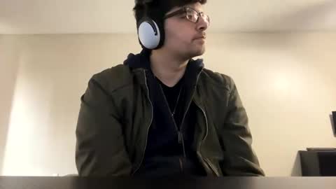 cole070 online show from 02/21/25, 03:43