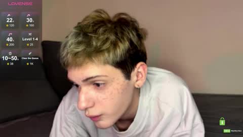 Snapshot of colestorm_ chatting on 12/13/25, 09:20 COLE - ig online show from 12/13/25, 09:20