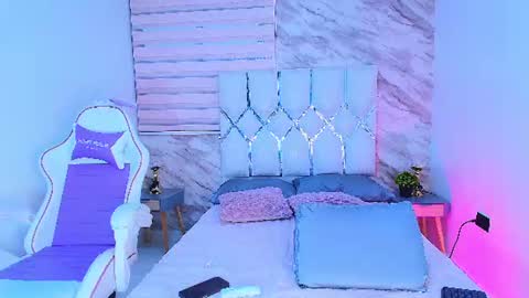 colett online show from 06/25/26, 11:59
