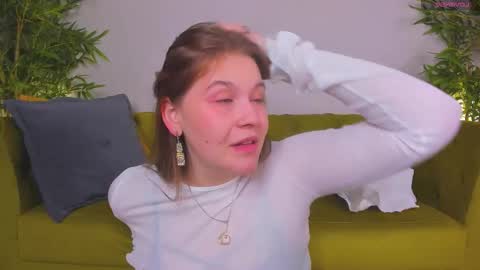 Snapshot of colleen_blake chatting on 10/02/25, 04:47 Collen Mon Tue Wed Thu Fri GMT 3 0300am - 0900am online show from 10/02/25, 04:47