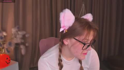 Snapshot of colleen_blake chatting on 11/04/25, 05:23 Collen Mon Tue Wed Thu Fri GMT 3 0300am - 0900am online show from 11/04/25, 05:23