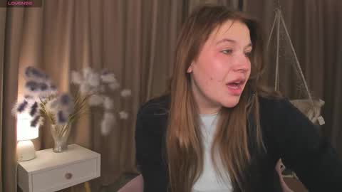 Snapshot of colleen_blake chatting on 11/12/25, 09:21 Collen Mon Tue Wed Thu Fri GMT 3 0300am - 0900am online show from 11/12/25, 09:21