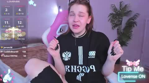 Snapshot of colleen_blake chatting on 11/15/25, 05:49 Collen Mon Tue Wed Thu Fri GMT 3 0300am - 0900am online show from 11/15/25, 05:49