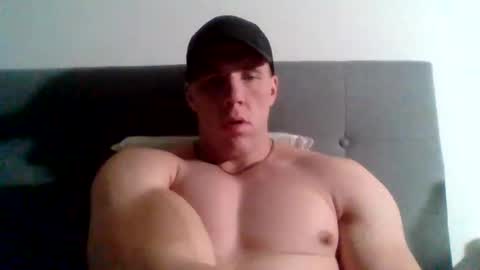 Snapshot of college_muscle chatting on 01/07/25, 12:41 foreverxshredded online show from 01/07/25, 12:41